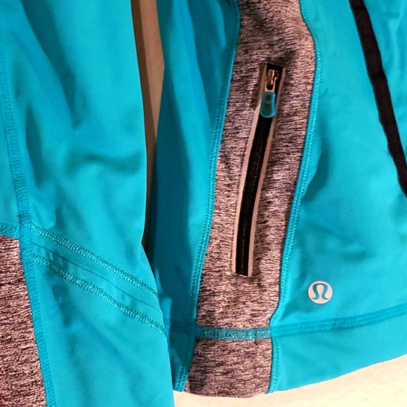 Rare Lululemon Cross Train Pullover  - Picture 7 of 10